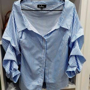 Ruffle sleeve blouse